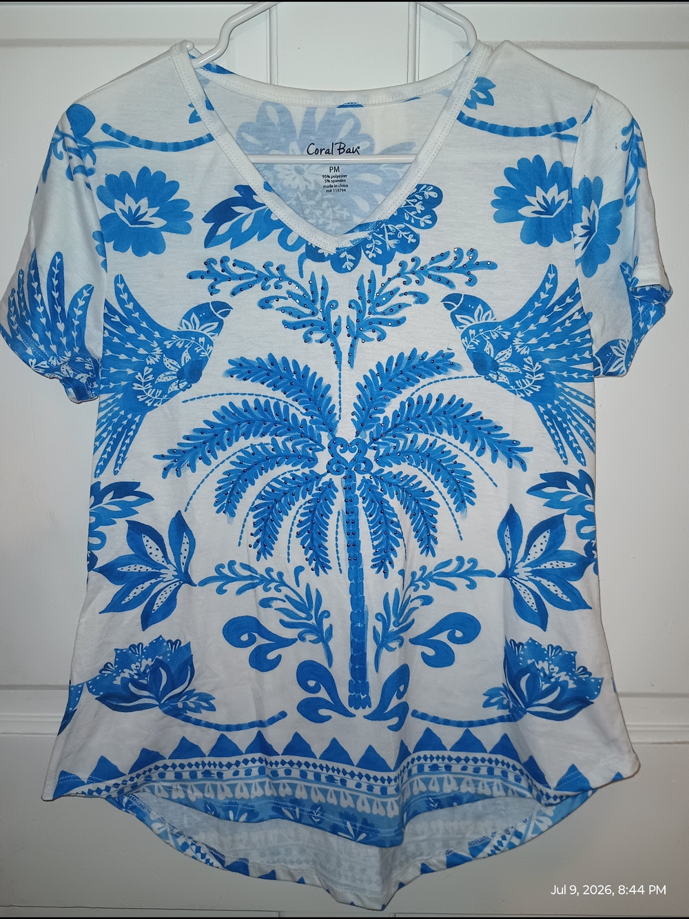Coral Bay White & Blue Palm Bird Print V-Neck Blouse